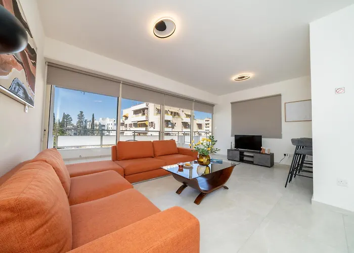 3 Bedroom Flat Near Center Appartement *