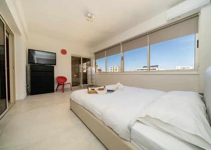 3 Bedroom Flat Near Center * Nicosie