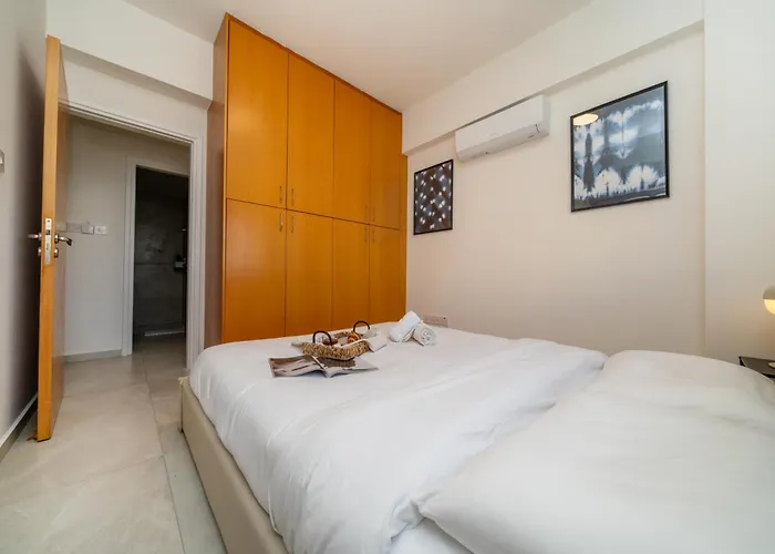 Appartement 3 Bedroom Flat Near Center *