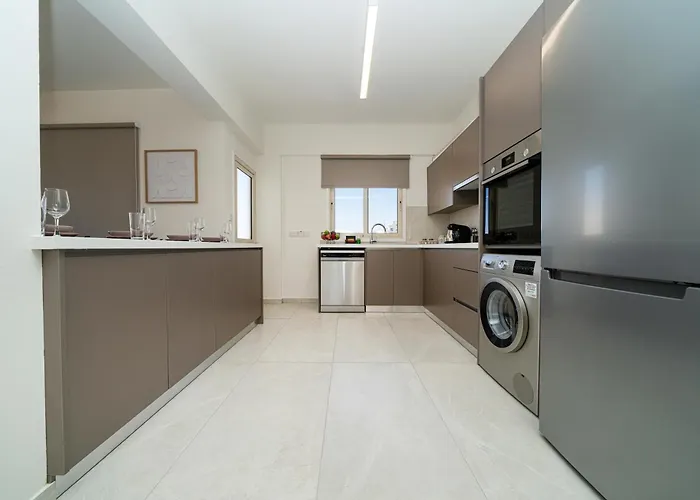 Daire 3 Bedroom Flat Near Center Lefkoşa