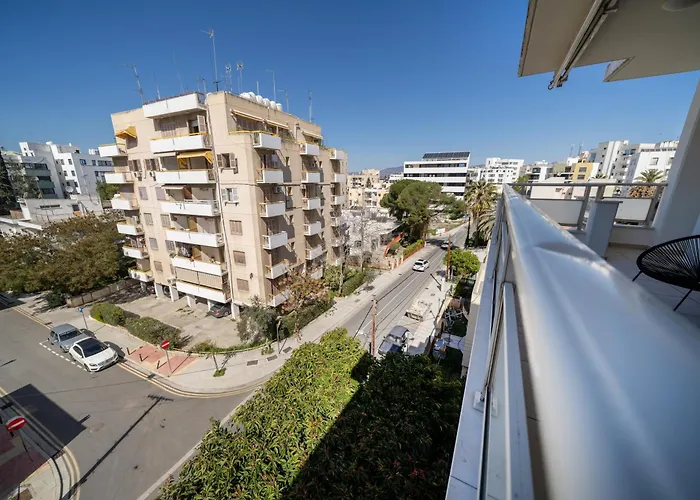 3 Bedroom Flat Near Center Никосия