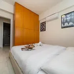 Apartmán 3 Bedroom Flat Near Center *